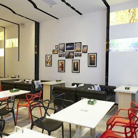 Lavande Hotel Zhuhai Gongbei Port Square Экстерьер фото