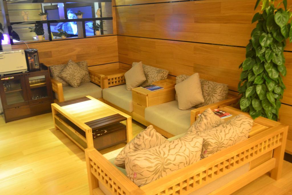Lavande Hotel Zhuhai Gongbei Port Square Экстерьер фото