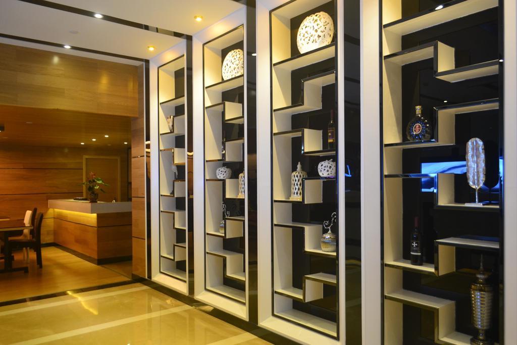 Lavande Hotel Zhuhai Gongbei Port Square Экстерьер фото
