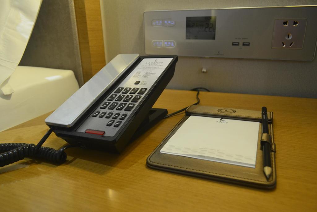 Lavande Hotel Zhuhai Gongbei Port Square Экстерьер фото