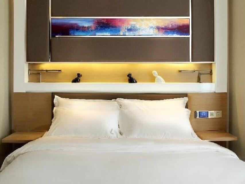 Lavande Hotel Zhuhai Gongbei Port Square Экстерьер фото